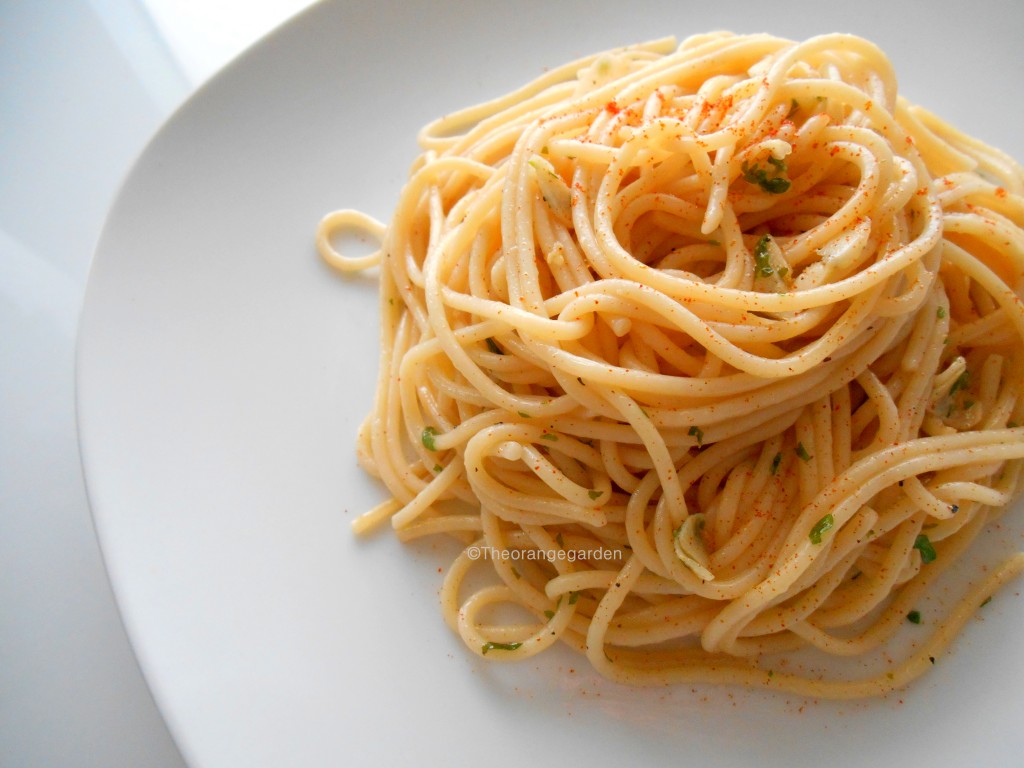 aglio olio, spaghetti
